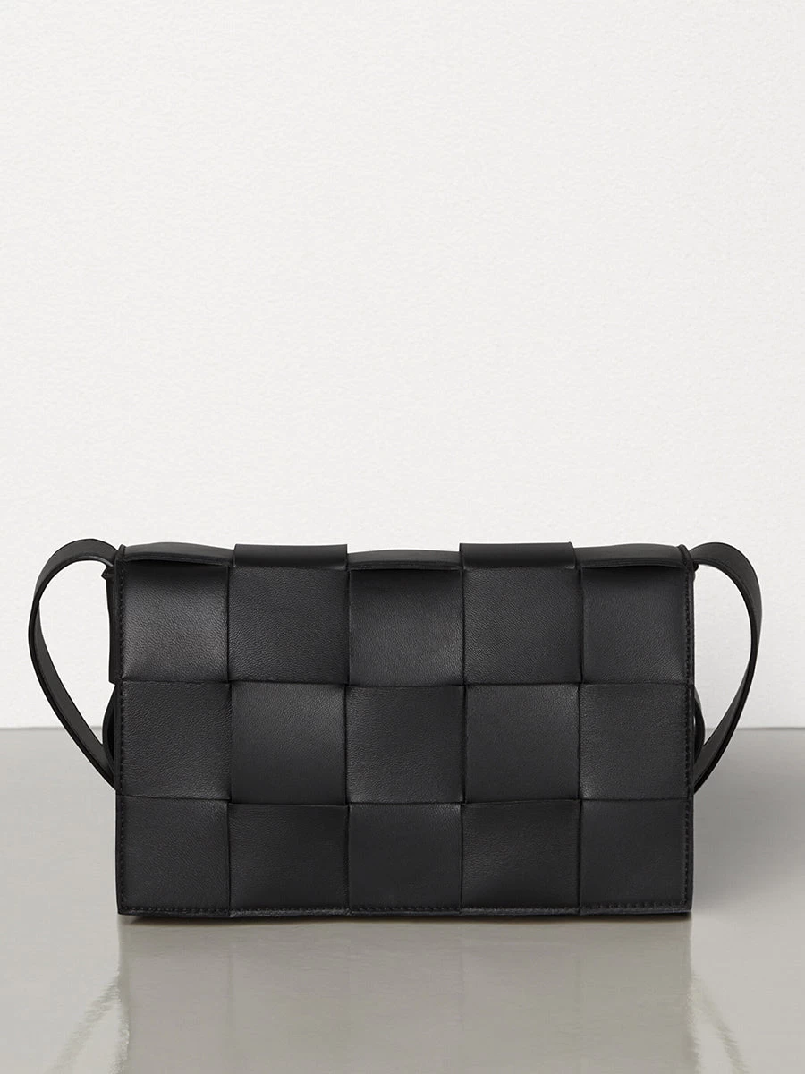 Bottega Veneta Cassette Bag In Black - Image 2