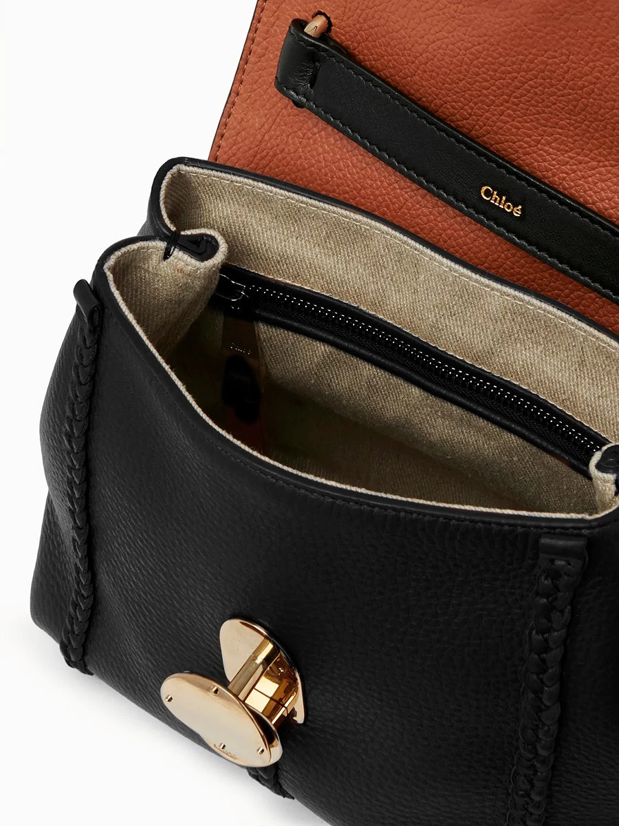 ChloƩ Penelope Small Soft Shoulder Bag In Black - Image 4